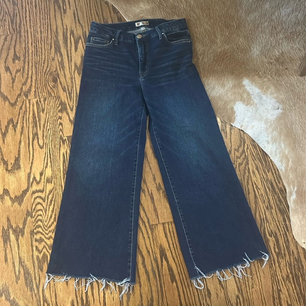 Size 4 KUT from the Kloth women’s wide leg jeans